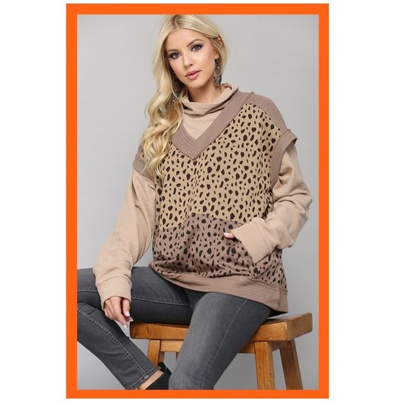 Women's Leopard Print Sweater Vest Cream and Latte - Picture 6 of 6